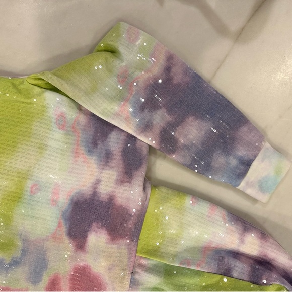New with tags FOREVER 21 sequin tie dye hoodie in size small - Picture 7 of 10